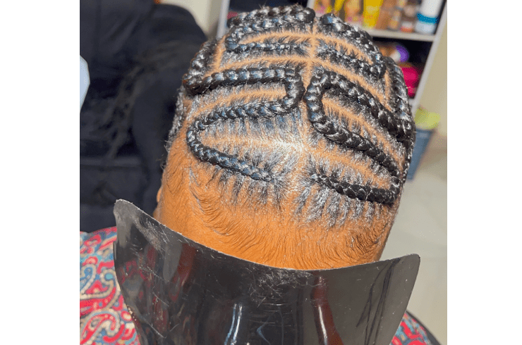 Strands N Aura